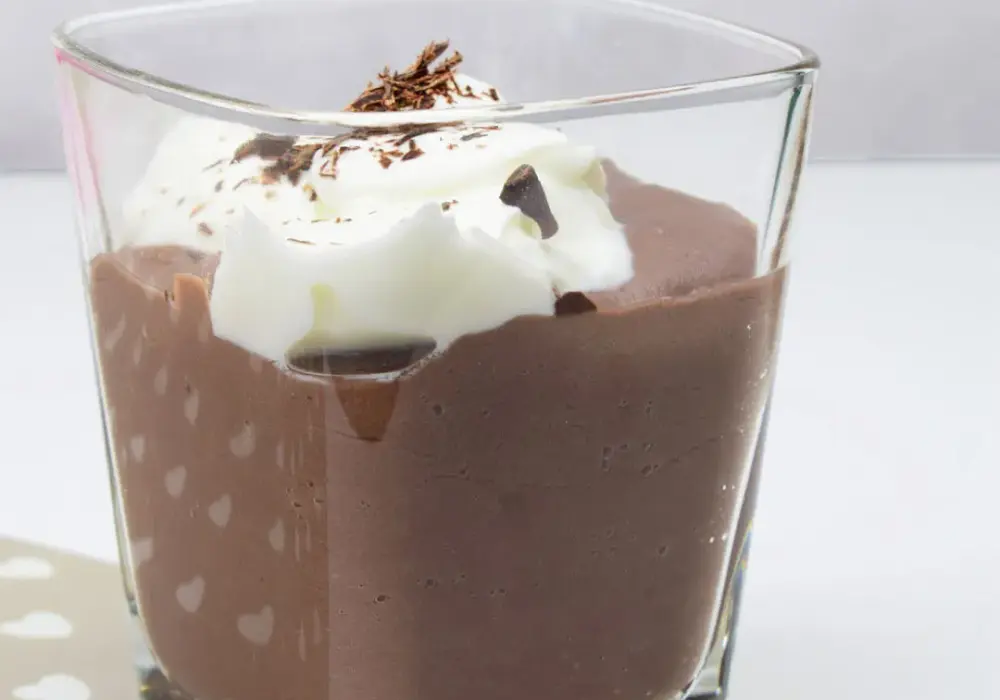 Jak zrobić pudding proteinowy - zdrowy przepis na smaczną przekąskę