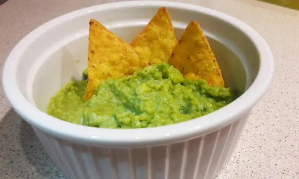 Jak zrobić idealny sos guacamole – prosty przepis i porady dla początkujących