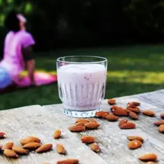 Kiedy pić shake proteinowy, aby osiągnąć najlepsze efekty? Porady i wskazówki